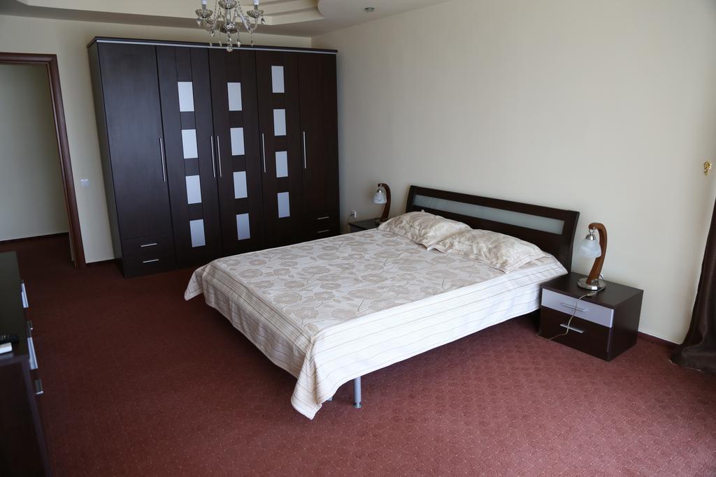 Hotel Florida 마마이아 외부 사진