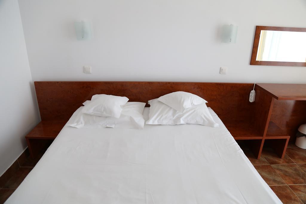 Hotel Florida 마마이아 외부 사진