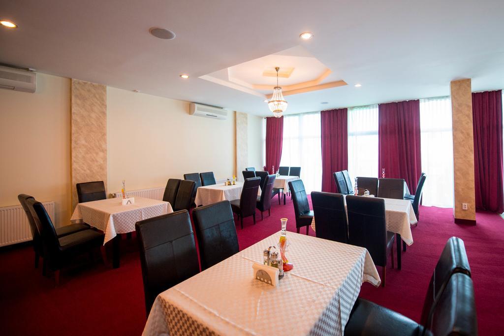Hotel Florida 마마이아 외부 사진