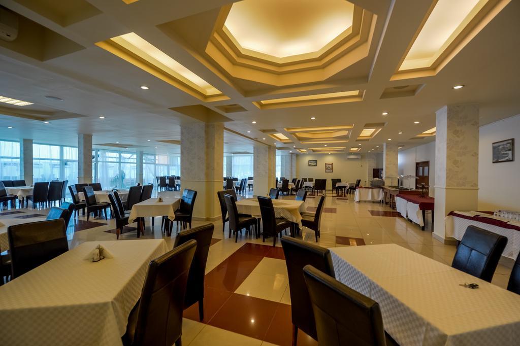Hotel Florida 마마이아 외부 사진