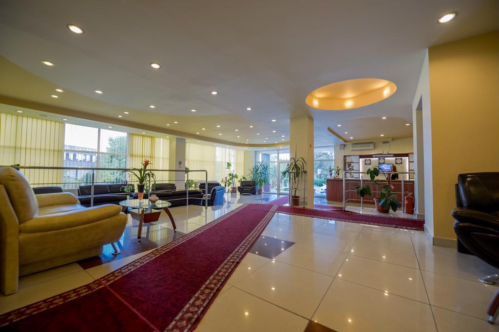 Hotel Florida 마마이아 외부 사진
