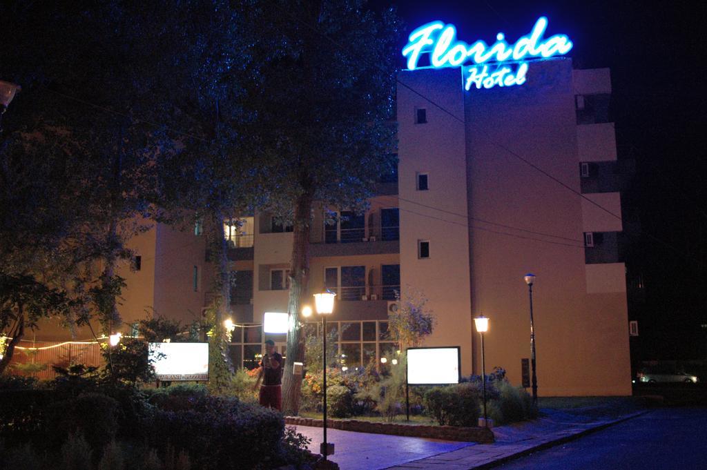 Hotel Florida 마마이아 외부 사진